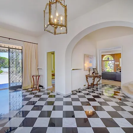 Ref 137 - Cap D'antibes Seafront - For Rent Villa *