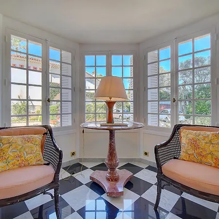 فيلة Ref 137 - Cap D'antibes Seafront - For Rent أنتيب