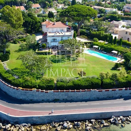 Ref 137 - Cap D'antibes Seafront - For Rent Villa Antibes